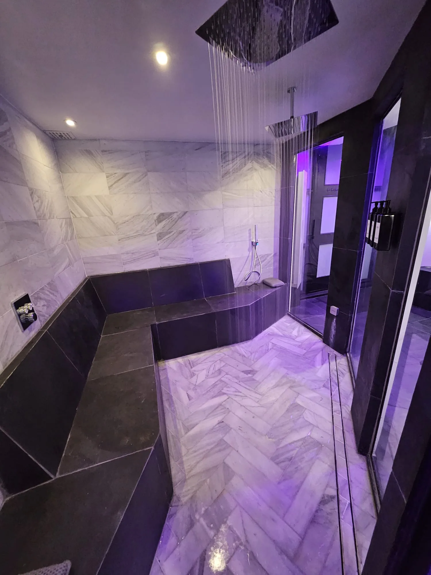 B&W Malina Zwembad Suite in Lelystad — foto 6