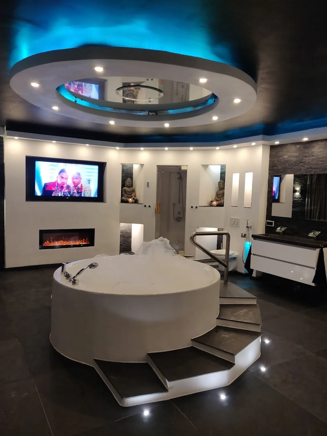 Privé Spa Angie opening